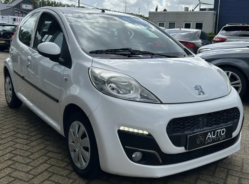 Peugeot 107 1.0 Active 2013 leasen bij DreamLease: foto 2