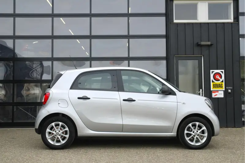 smart Forfour 1.0 Business Solution 2018 leasen bij DreamLease: foto 2