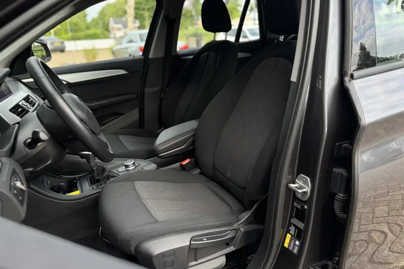 BMW X1 xDrive25e | Elektrische Klep | PDC V + A | LED | Apple Carplay | DAB | 35x op voorraad ! 2021 leasen bij DreamLease: foto 2