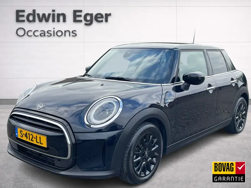 MINI Cooper 1.5 Cooper Classic/CAMDEN Sportstoelen, Automaat 2023 leasen bij DreamLease: foto 1