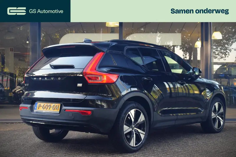 Volvo XC40 1.5 T5 Recharge R-Design |TREKHAAK|PANO|ACC|PDC 2022 leasen bij DreamLease: foto 2