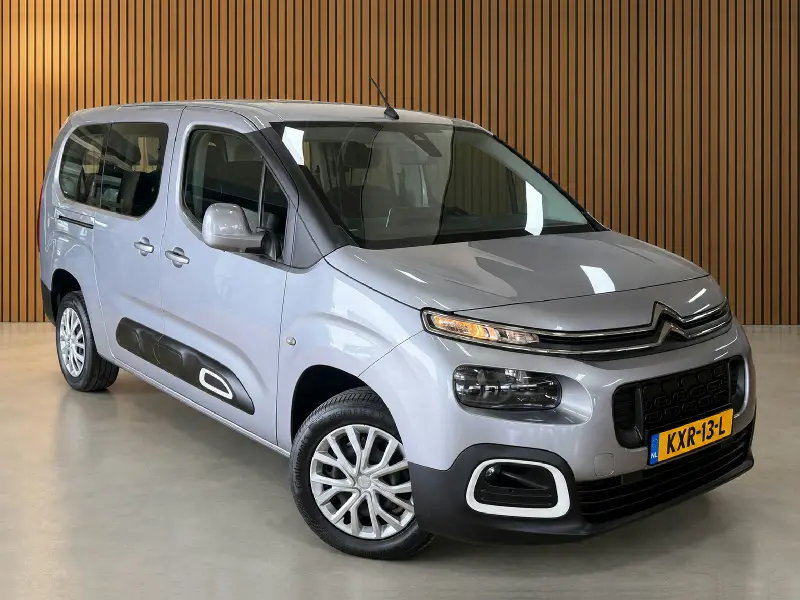 Citroën Berlingo XL 1.2 PureTech Feel 7p. | Sensoren | Cruise | Navigatie | Riem recent vervangen 2020 leasen bij DreamLease: foto 2