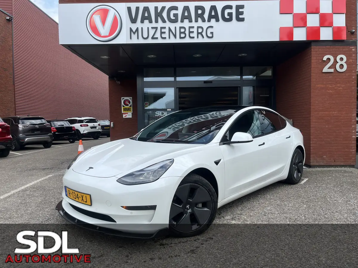 Tesla Model 3 Standard RWD Plus 60 kWh snel laden niet mogelijk geen ccs PANODAK // NAVI // ADAPTIVE CRUISE // CLIMA // AUTOPILOT // CAMERA+SENSOREN // LEDEREN BEKLEDING //: foto 1