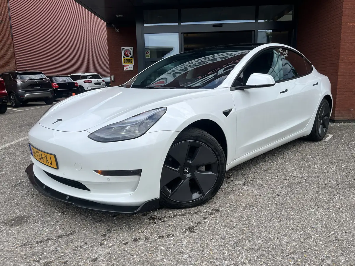 Tesla Model 3 Standard RWD Plus 60 kWh snel laden niet mogelijk geen ccs PANODAK // NAVI // ADAPTIVE CRUISE // CLIMA // AUTOPILOT // CAMERA+SENSOREN // LEDEREN BEKLEDING //: foto 2
