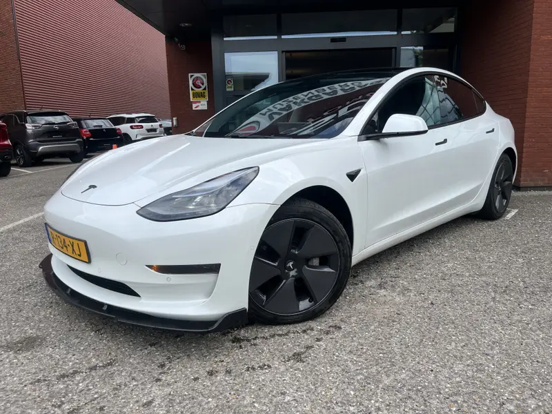 Tesla Model 3 Standard RWD Plus 60 kWh snel laden niet mogelijk geen ccs PANODAK // NAVI // ADAPTIVE CRUISE // CLIMA // AUTOPILOT // CAMERA+SENSOREN // LEDEREN BEKLEDING // 2021 leasen bij DreamLease: foto 2