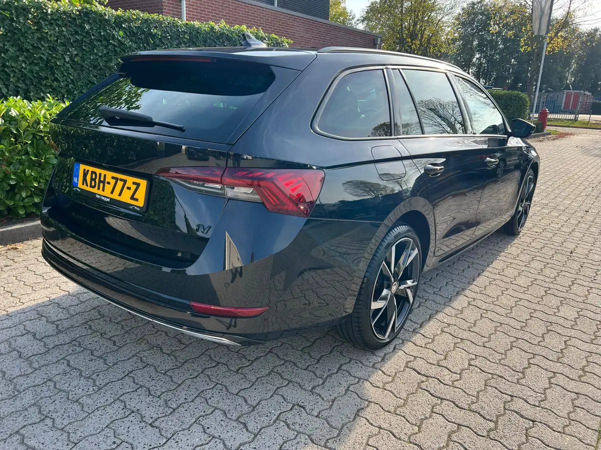 Škoda Octavia Combi 1.4 TSI iV PHEV Sportline: foto 22
