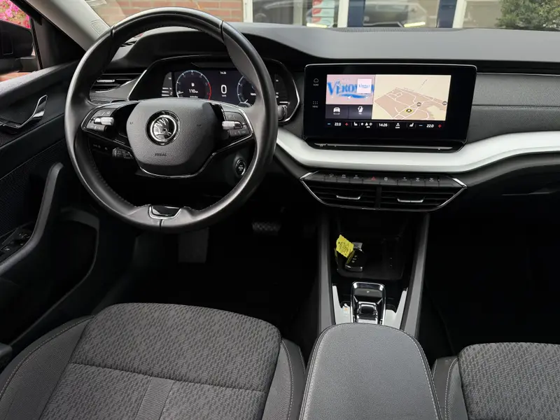 Škoda Octavia Combi 1.0 e-TSI Business Edition Plus 2021 leasen bij DreamLease: foto 2