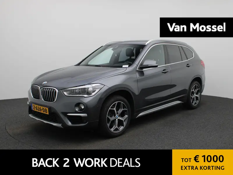 BMW X1 sDrive18i High Executive 2018 leasen bij DreamLease: foto 1