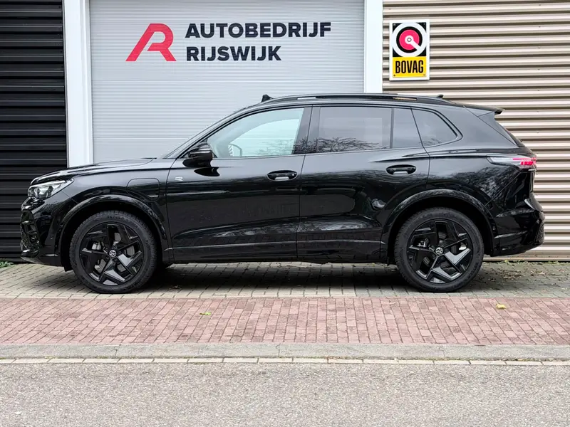 Volkswagen Tiguan 1.5 eHybrid R-Line Pano/360/Massage 2025 leasen bij DreamLease: foto 2