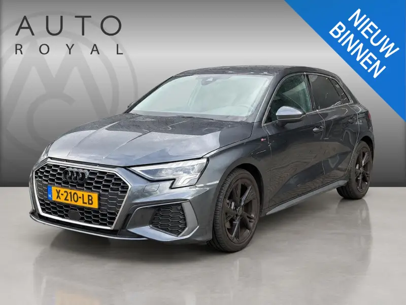 Audi A3 Sportback 30 TFSI S edition 2023 leasen bij DreamLease: foto 1
