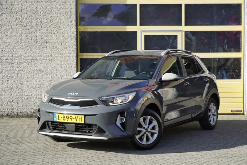 Kia Stonic 1.0 T-GDi MHEV DynamicLine BJ2021 Lmv 15" | Led | Pdc | App-Connect | Airco | Cruise control | Getint glas 2021 leasen bij DreamLease: foto 1