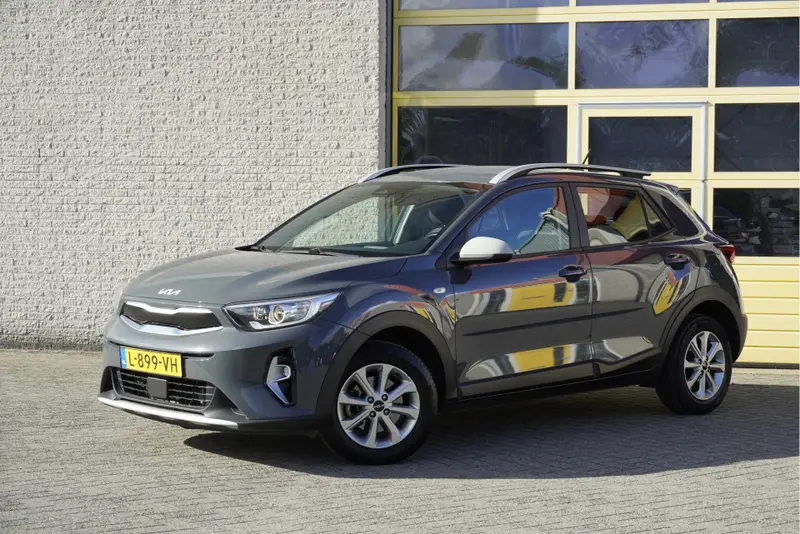 Kia Stonic 1.0 T-GDi MHEV DynamicLine BJ2021 Lmv 15" | Led | Pdc | App-Connect | Airco | Cruise control | Getint glas 2021 leasen bij DreamLease: foto 2