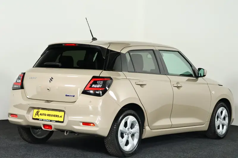 Suzuki Swift 1.2 Style Smart Hybrid 2026 leasen bij DreamLease: foto 2