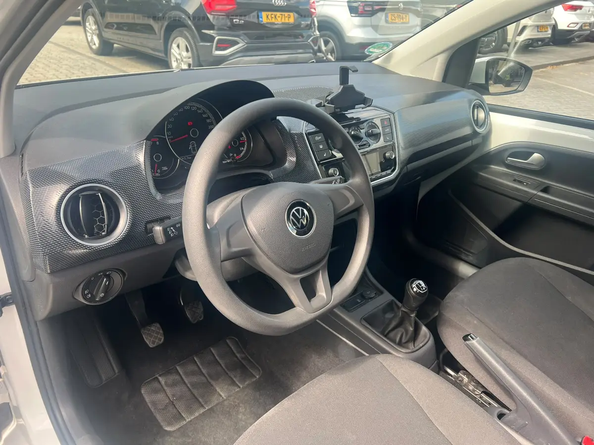 Volkswagen up! 1.0: foto 2