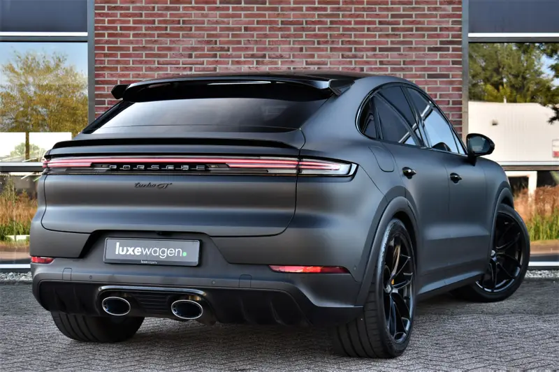 Porsche Cayenne Coupé 4.0 Turbo E-Hybrid GT 2024 leasen bij DreamLease: foto 2