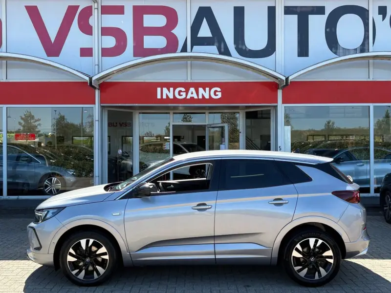 Opel Grandland 1.2 TURBO AUT. NAVI CAMERA AIRCO CARPLAY 2024 leasen bij DreamLease: foto 2
