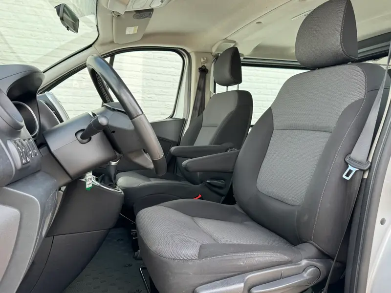 Renault Trafic 2.0 dCi 145 T29 L2 DC Automaat Airco All-Season Navi Cruisecontrol Carplay Sidebars Lichtmetalenvelgen 2021 leasen bij DreamLease: foto 2