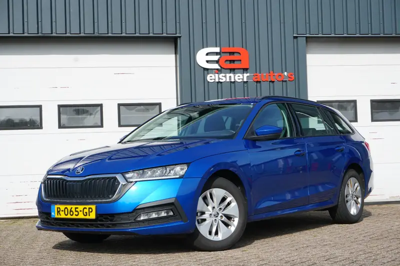 Škoda Octavia Combi 1.0 TSI Ambition 2022 leasen bij DreamLease: foto 1