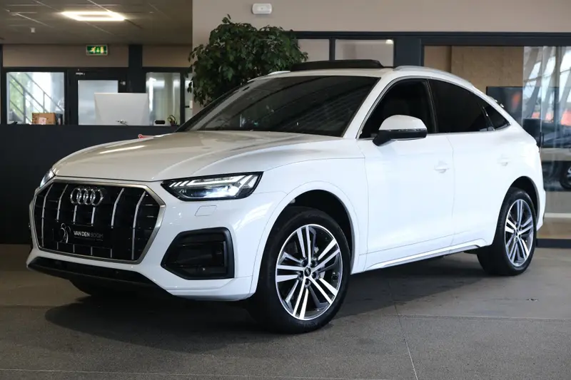 Audi Q5 Sportback 50 TFSIe 299pk PHEV S-line Pano Leder Matrix Camera Trekhaak 2022 leasen bij DreamLease: foto 1