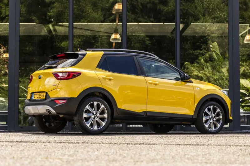 Kia Stonic 1.0 T-GDi DynamicLine 2019 leasen bij DreamLease: foto 2