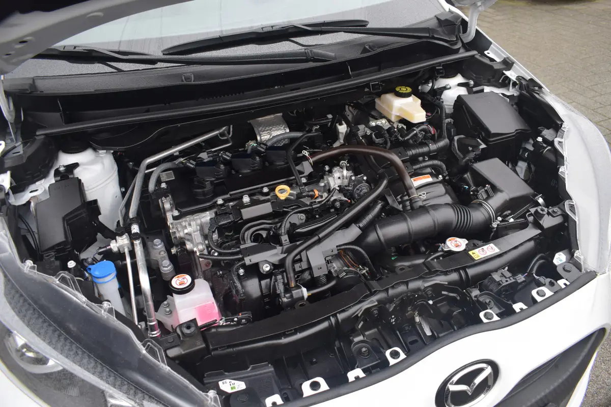 Mazda 2 Hybrid 1.5 Select: foto 33