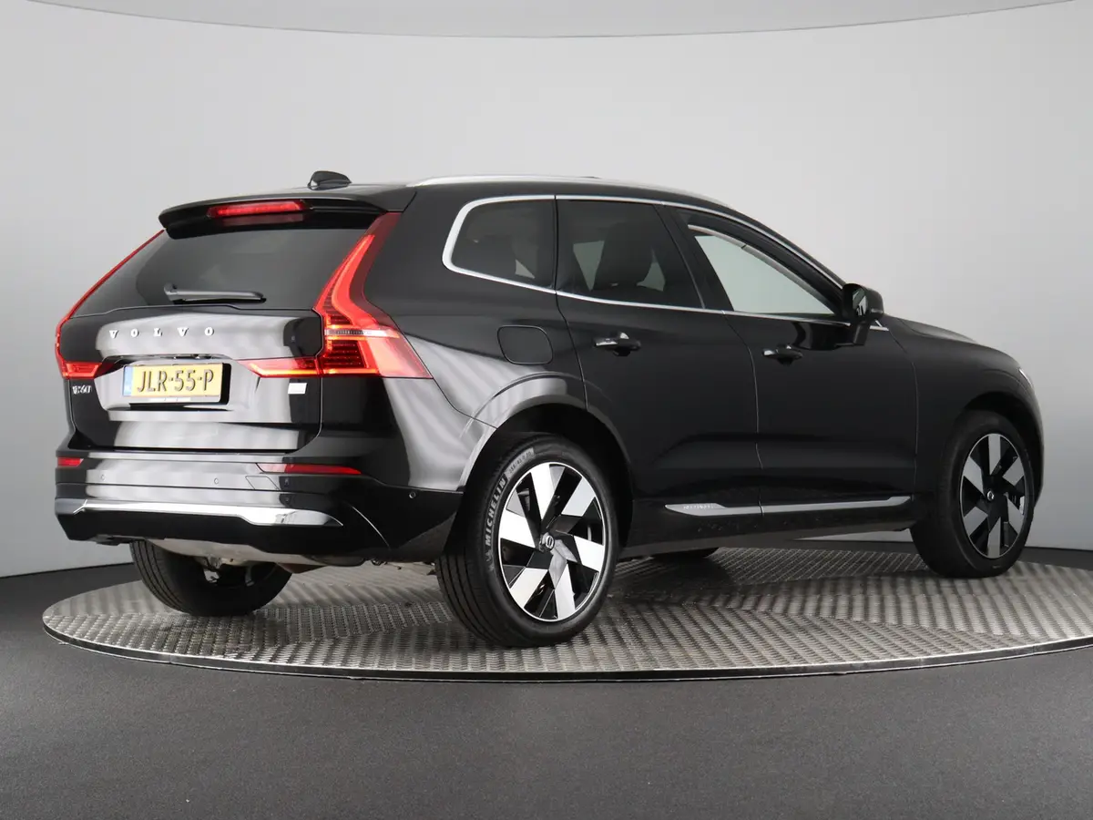 Volvo XC60 2.0 T8 Plug-in hybrid AWD Plus Bright: foto 2