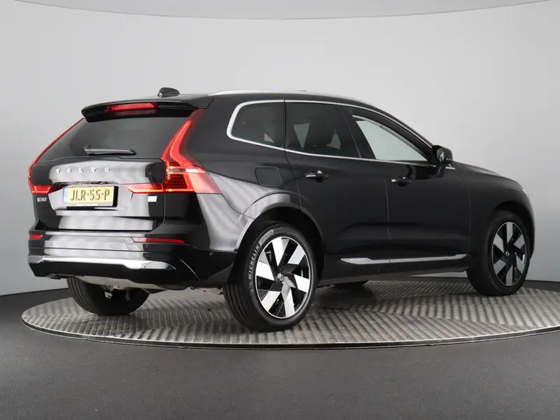 Volvo XC60 2.0 T8 Plug-in hybrid AWD Plus Bright 2024 leasen bij DreamLease: foto 2