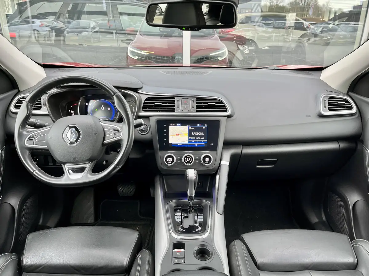 Renault Kadjar 1.3 TCe 140 EDC Intens: foto 2