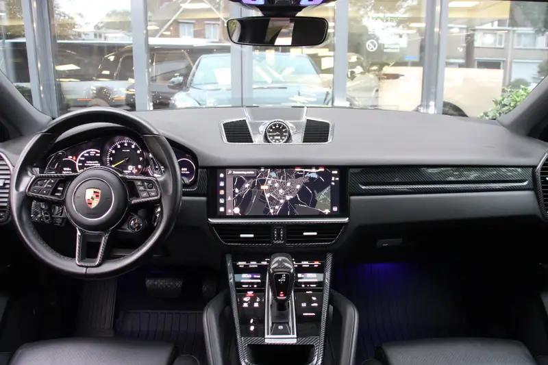 Porsche Cayenne Coupé 3.0 E-Hybrid 2021 leasen bij DreamLease: foto 2