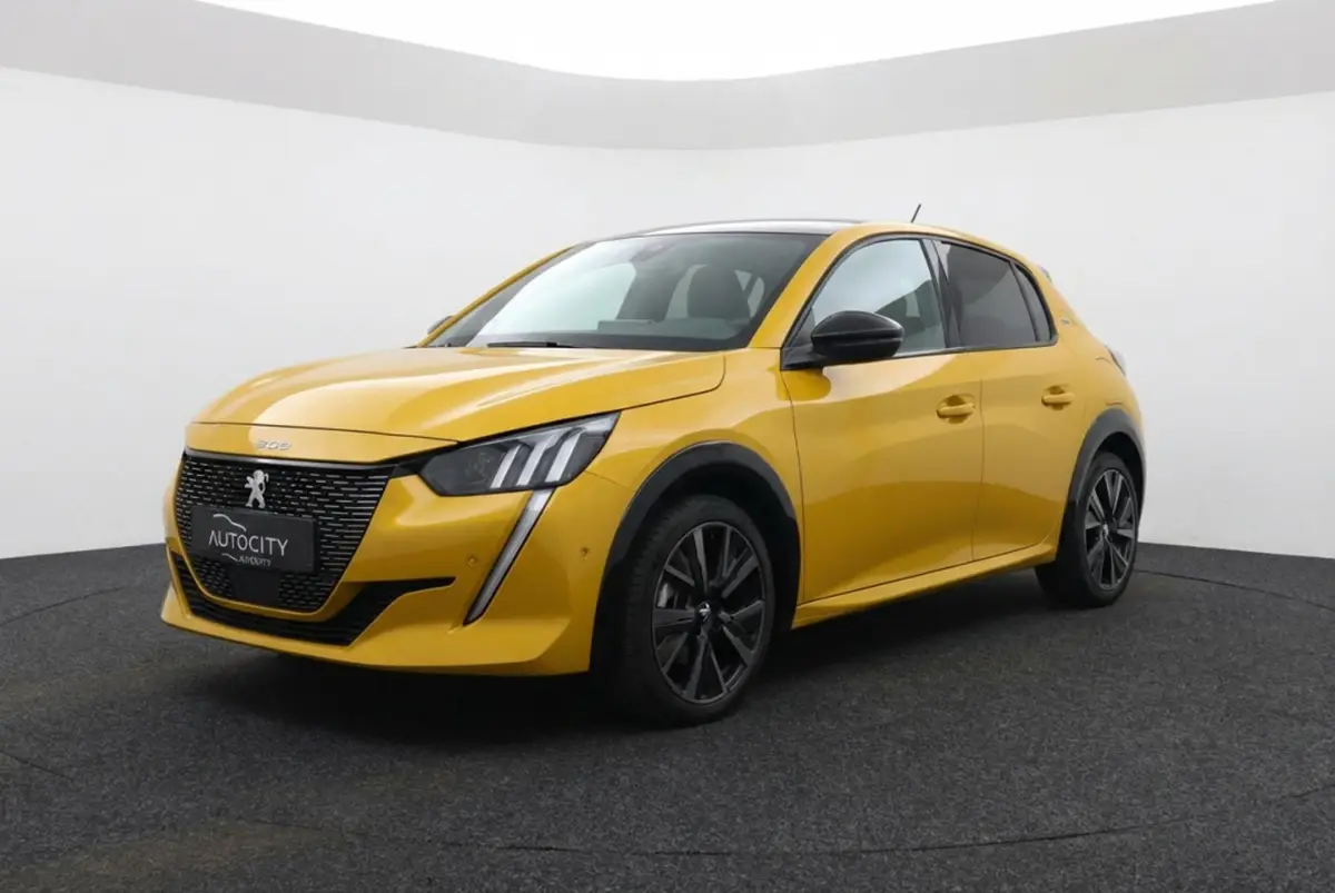 Peugeot 208 1.2 PureTech GT PACK 100PK Panoramadak l 360° Camera l Carplay | Stoelverwarming: foto 1
