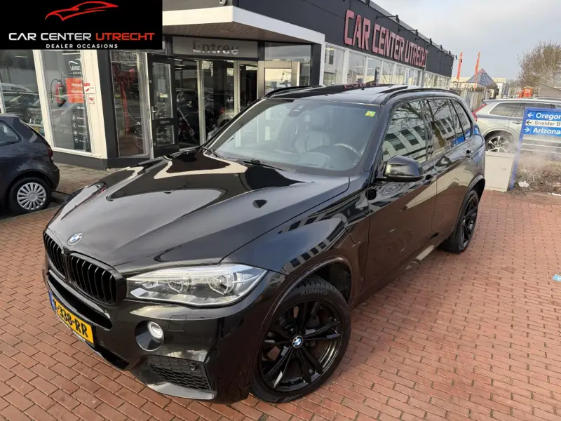 BMW X5 xDrive40e iPerformance High Executive Zwart |pano.dak|trekhaak|automaat| 2017 leasen bij DreamLease: foto 1