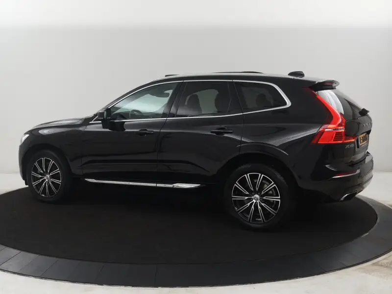 Volvo XC60 2.0 T8 Twin Engine AWD Inscription 2017 leasen bij DreamLease: foto 2