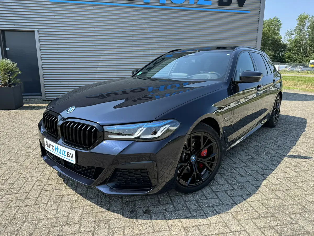 BMW 5 Serie Touring 530e High Executive M Sport Panoramadak Trekhaak Harman-Kardon Carplay 19 inch Laser Licht Keyless Entry Head-Up Display SOH 91%: foto 2