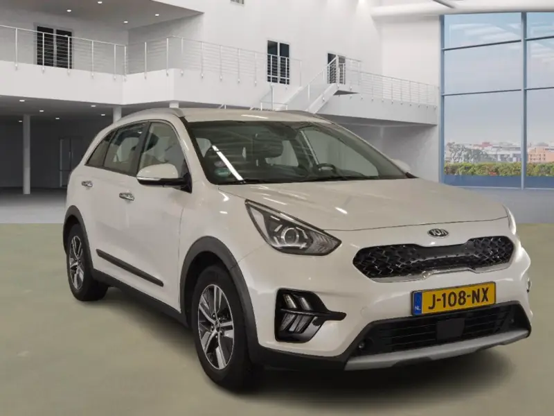 Kia Niro 1.6 GDi Hybrid DynamicLine 2020 leasen bij DreamLease: foto 2