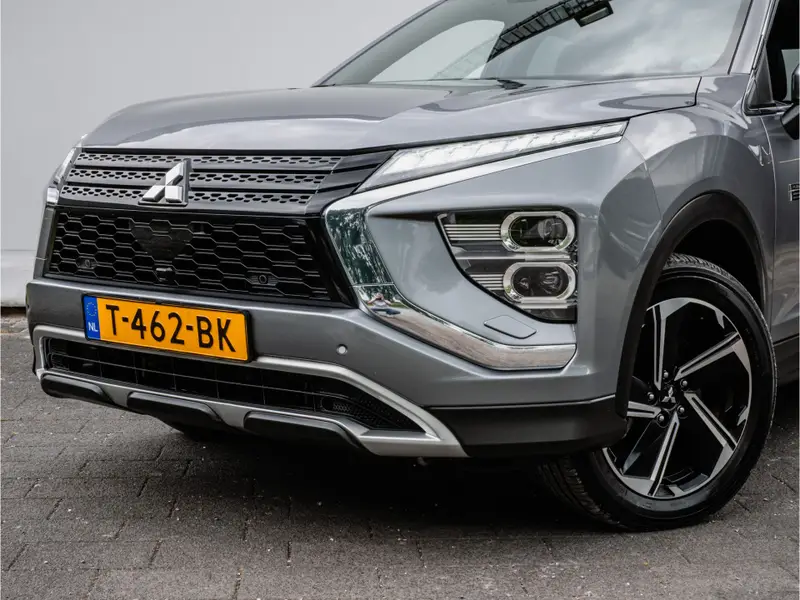 Mitsubishi Eclipse Cross 2.4 PHEV Instyle 2022 leasen bij DreamLease: foto 2