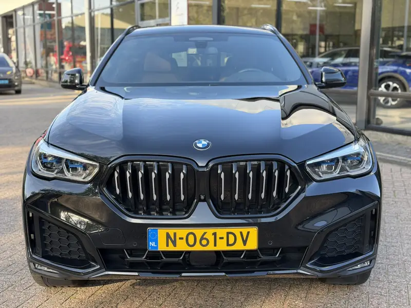 BMW X6 xDrive40i High Executive Bowers&Wilkins | Sky Lounge | Trekhaak 2021 leasen bij DreamLease: foto 2
