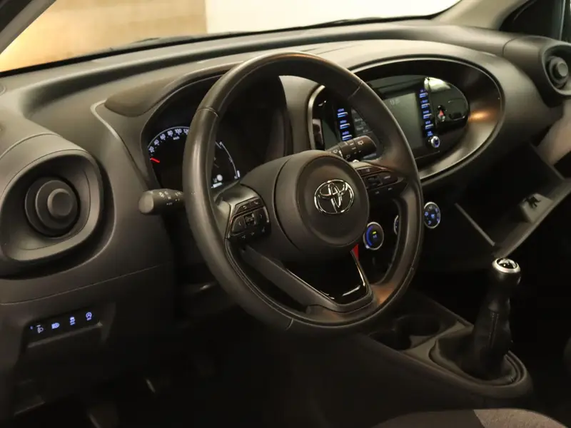 Toyota Aygo X 1.0 VVT-i MT Play 2022 leasen bij DreamLease: foto 2