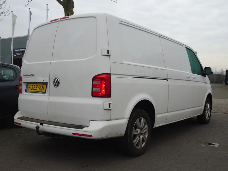 Volkswagen Transporter 2.0 TDI L2H1 Airco+Cruise control 2019 leasen bij DreamLease: foto 2