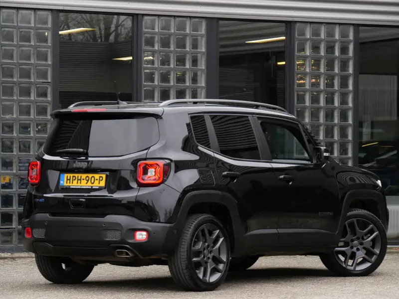 Jeep Renegade 4xe 240 PLUG-IN/ 19INCH/ LEER/ 2021 leasen bij DreamLease: foto 2