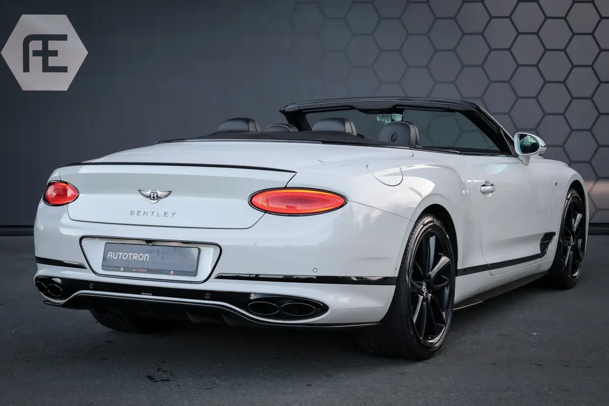 Bentley Continental GT GTC 4.0 V8 | CARBON PACK | SPORTUITLAAT | STOELVERWARMING & VERKOELING | MASSAGE | ADAPTIVE CRUISE | DEALER ONDERHOUDEN | 360 CAMERA |: foto 2