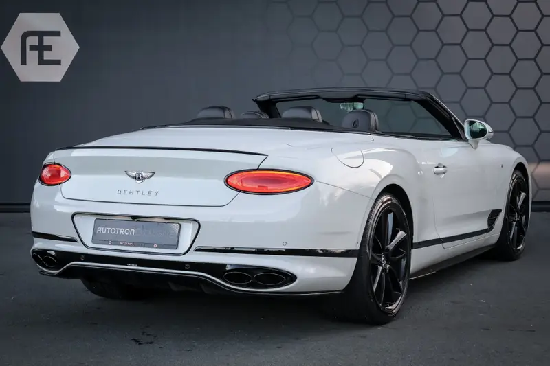 Bentley Continental GT GTC 4.0 V8 | CARBON PACK | SPORTUITLAAT | STOELVERWARMING & VERKOELING | MASSAGE | ADAPTIVE CRUISE | DEALER ONDERHOUDEN | 360 CAMERA | 2020 leasen bij DreamLease: foto 2