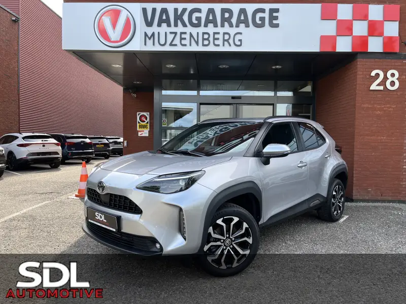 Toyota Yaris Cross 1.5 Hybrid 115 First Edition // ADAPT. CRUISE // KEYLESS // APPLE-ANDROID AUTO // CAMERA // STOELVERWARMING // 2025 leasen bij DreamLease: foto 1