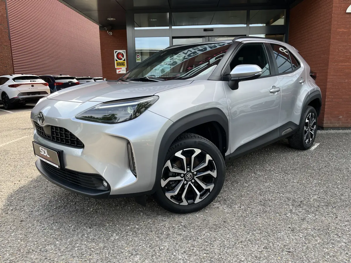Toyota Yaris Cross 1.5 Hybrid 115 First Edition // ADAPT. CRUISE // KEYLESS // APPLE-ANDROID AUTO // CAMERA // STOELVERWARMING //: foto 2