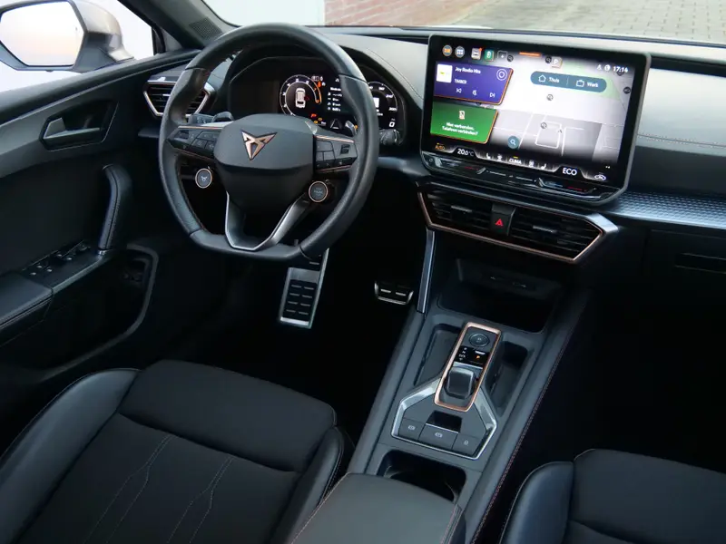 CUPRA Leon Sportstourer 1.5 TSI e-Hybrid Business 204 Pk Automaat 2025 leasen bij DreamLease: foto 2