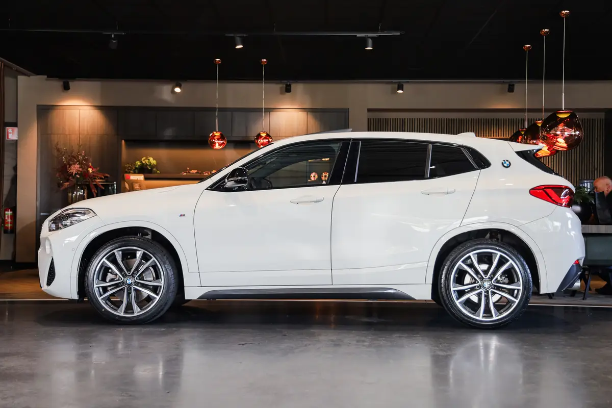 BMW X2 SDrive20i High Executive, 192 PK, Pano/Dak, M/Sports/Pakket, Sportstoelen/Leder, Head/Up, Camera, Keyless, 80DKM!!: foto 2