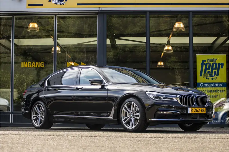 BMW 7 Serie 740Le iPerformance High Executive 2018 leasen bij DreamLease: foto 1