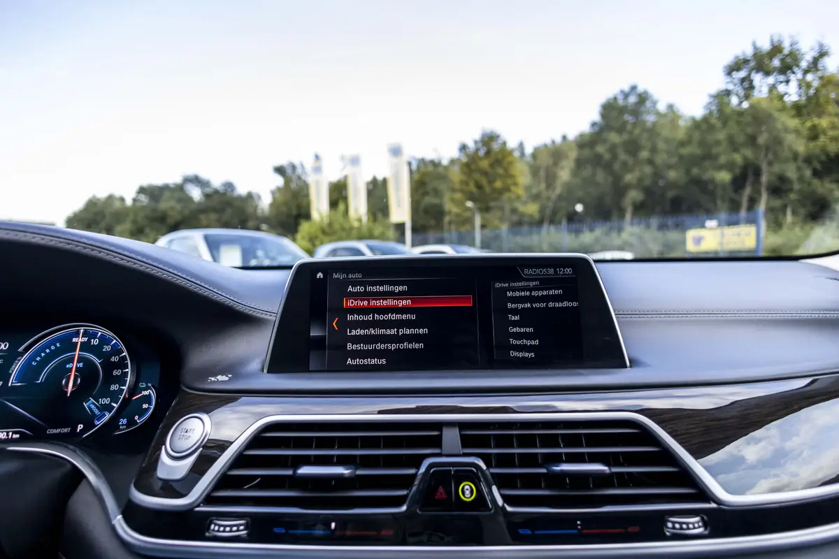BMW 7 Serie 740Le iPerformance High Executive: foto 51