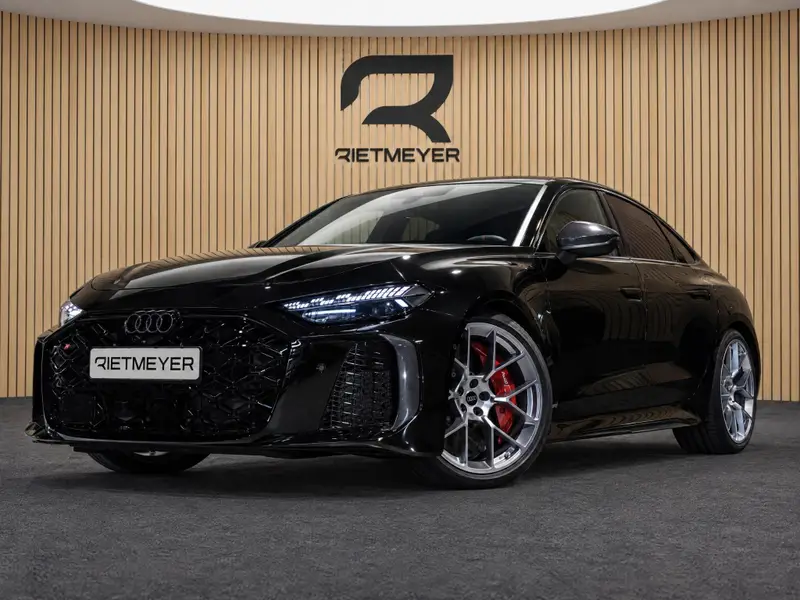 Audi RS5 A5 Limousine e-hybrid quattro 2026 leasen bij DreamLease: foto 1