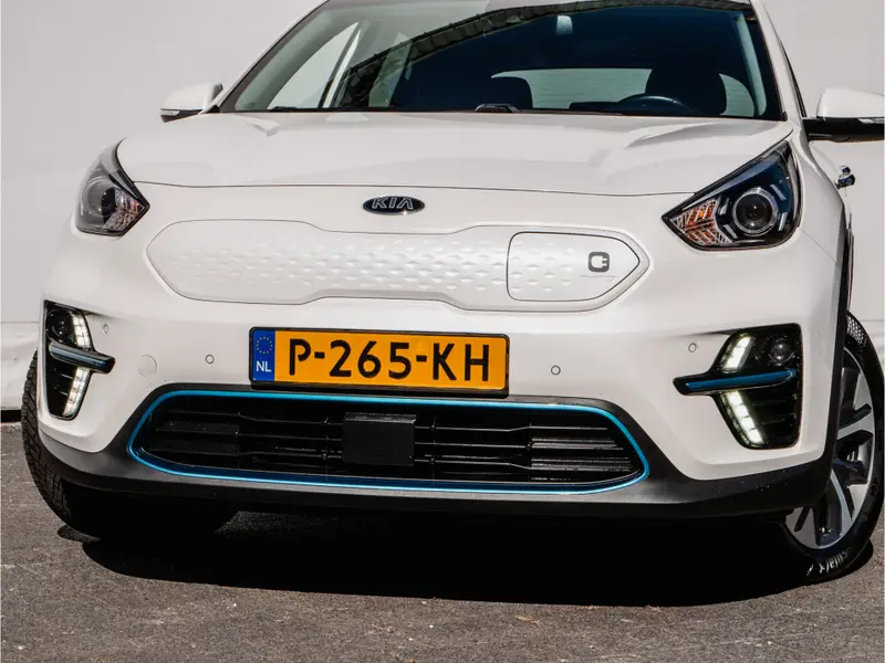 Kia e-Niro Edition 64 kWh SOH 100% 2021 leasen bij DreamLease: foto 2