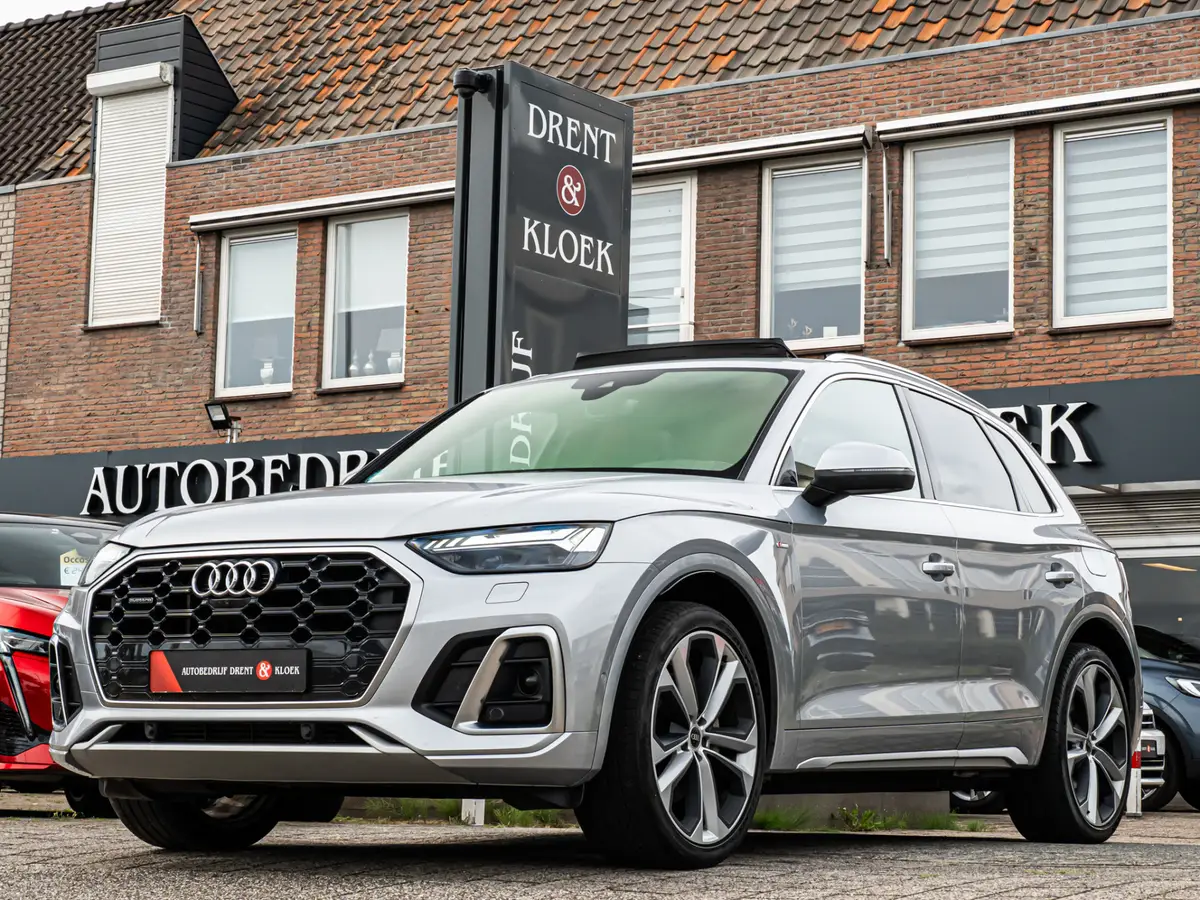 Audi Q5 55 TFSI e S-Line: foto 1